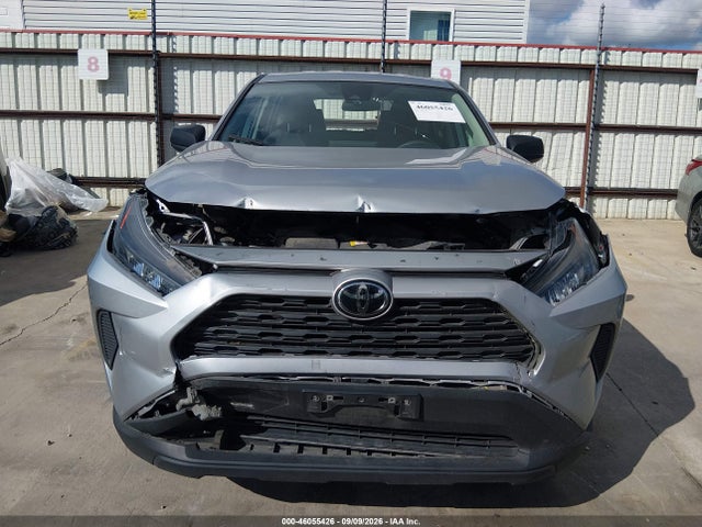 2022 TOYOTA RAV4 LE 6