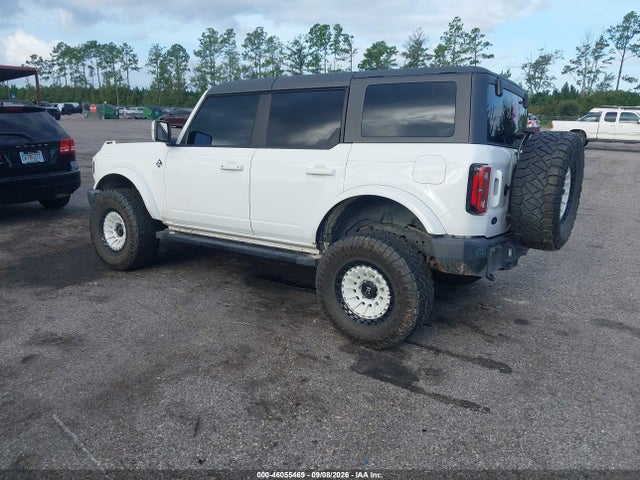 2022 FORD BRONCO OUTER BANKS 3