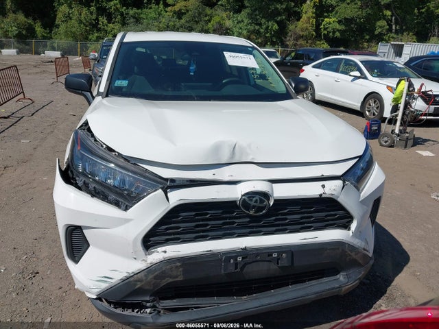 2022 TOYOTA RAV4 LE 12