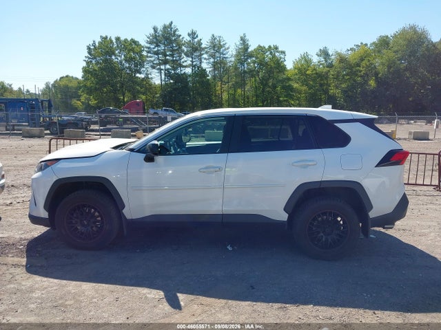 2022 TOYOTA RAV4 LE 14