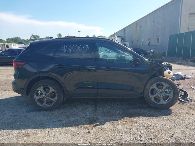 2026 FORD ESCAPE ST-LINE 14