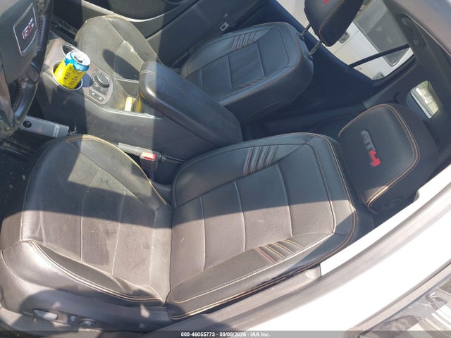 2022 GMC TERRAIN AWD AT4 16