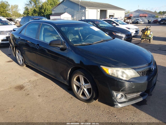 2013 TOYOTA CAMRY SE