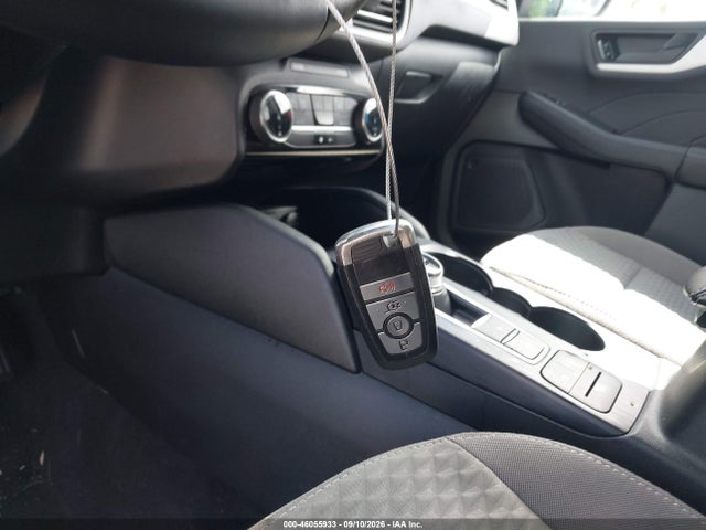 2022 FORD ESCAPE SE 11