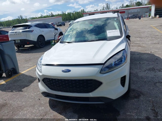 2022 FORD ESCAPE SE 12