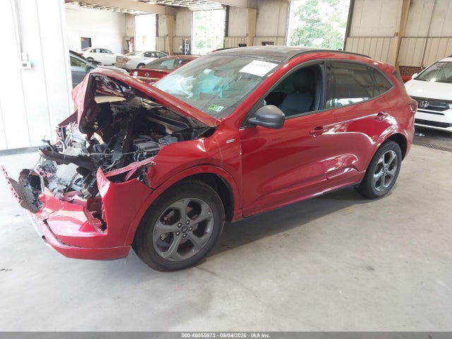 2023 FORD ESCAPE ST-LINE 2