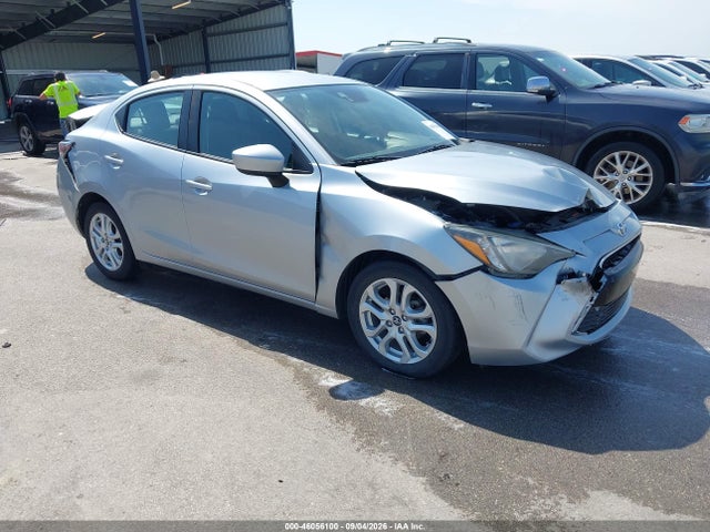 2018 TOYOTA YARIS 