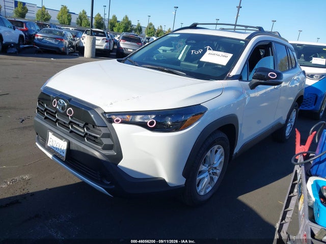 2026 TOYOTA COROLLA CROSS LE 2