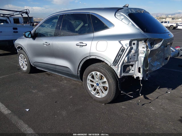 2022 FORD ESCAPE SE 3