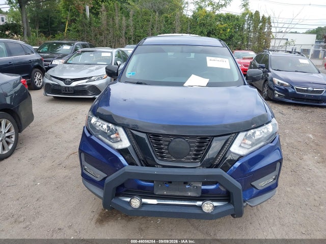 2018 NISSAN ROGUE SV 12