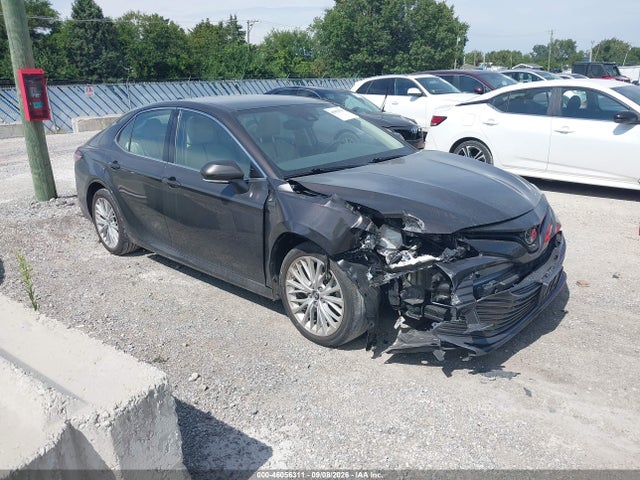 2019 TOYOTA CAMRY XLE