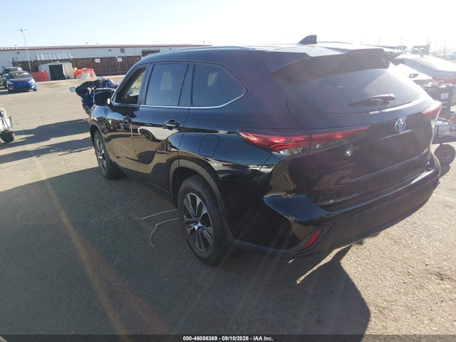 2023 TOYOTA HIGHLANDER HYBRID XLE 3