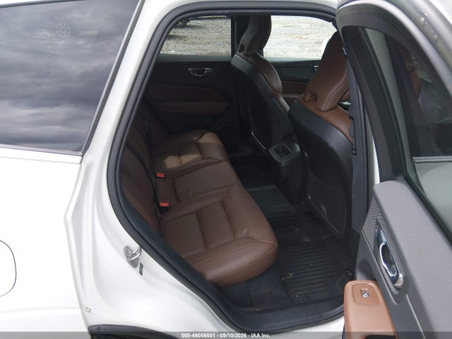 2023 VOLVO XC60 B5 PLUS BRIGHT THEME 8