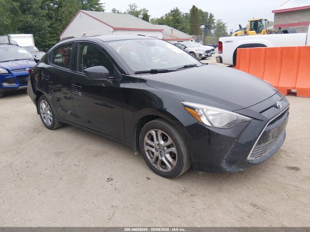 2017 TOYOTA YARIS 