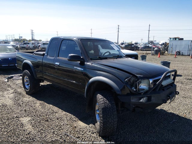 2000 TOYOTA TACOMA 