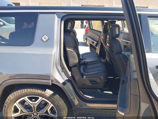 2025 RIVIAN R1S ADVENTURE DUAL MOTOR LARGE PACK/ADVENTURE DUAL MOTOR MAX PACK 8