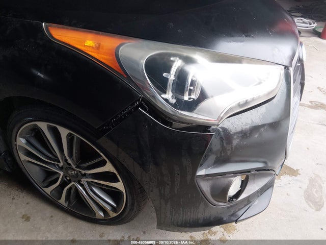 صورة 6 لـ 2016 Hyundai VELOSTER TURBO