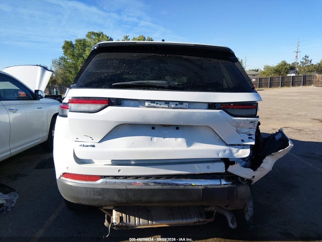 2022 JEEP GRAND CHEROKEE LIMITED 4X4 17