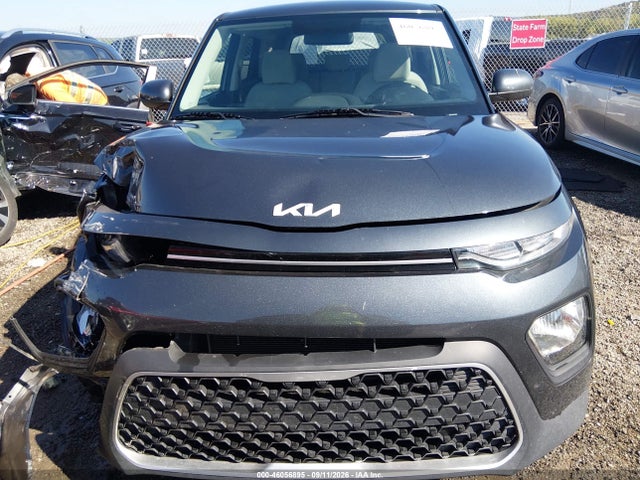 2022 KIA SOUL LX 12