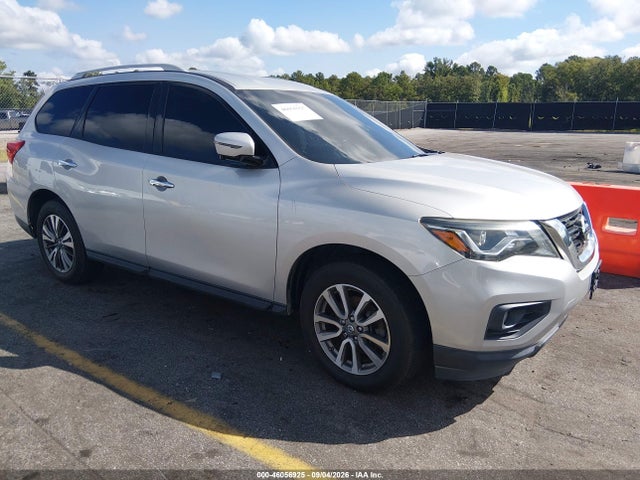 2017 NISSAN PATHFINDE SL