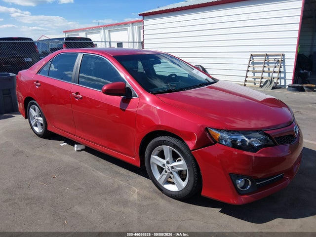 2012 TOYOTA CAMRY SE