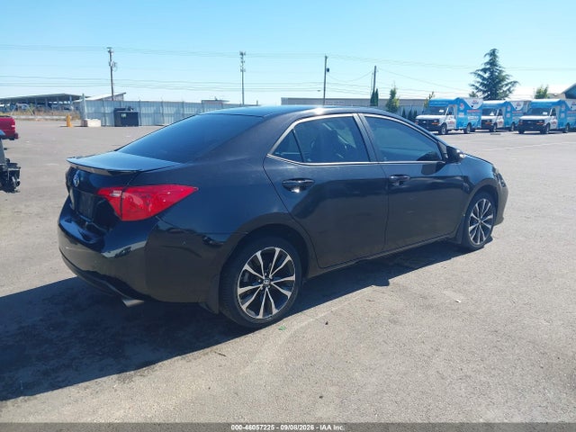 2017 TOYOTA COROLLA SE 4