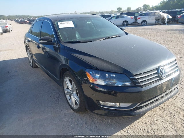 2014 Volkswagen PASSAT 2.0L TDI SE 照片 1
