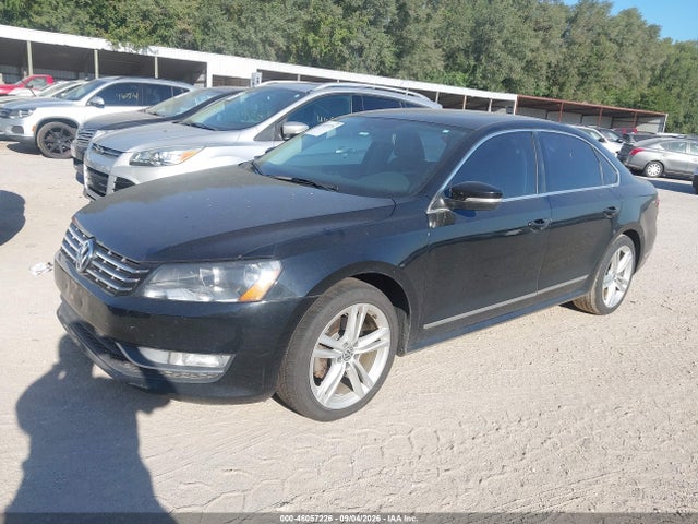 2014 Volkswagen PASSAT 2.0L TDI SE 照片 2