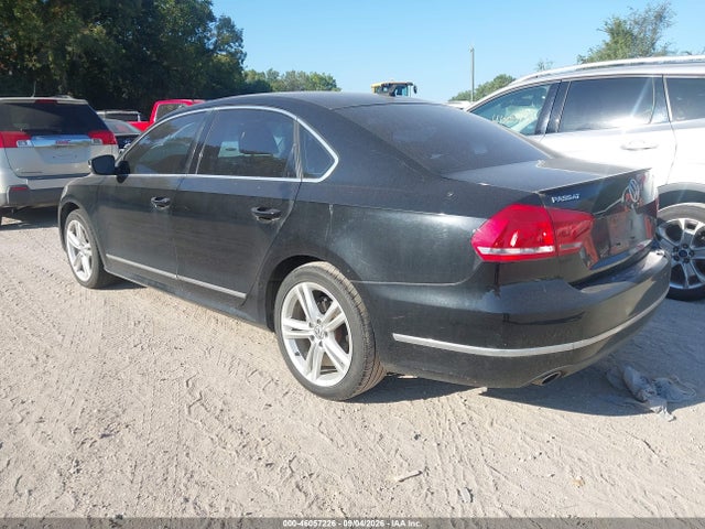 2014 Volkswagen PASSAT 2.0L TDI SE 照片 3