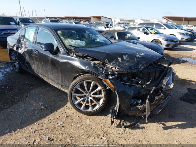 2021 VOLVO S60 T5 MOMENTUM