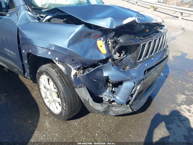 2023 JEEP RENEGADE LATITUDE 4X4 6
