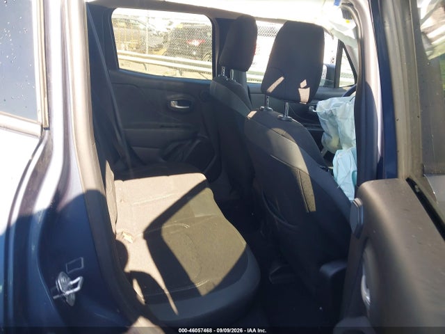 2023 JEEP RENEGADE LATITUDE 4X4 8