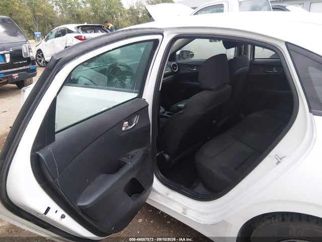 2021 KIA FORTE LXS 8