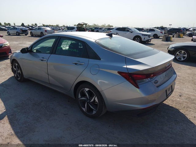 2023 HYUNDAI ELANTRA SEL 3