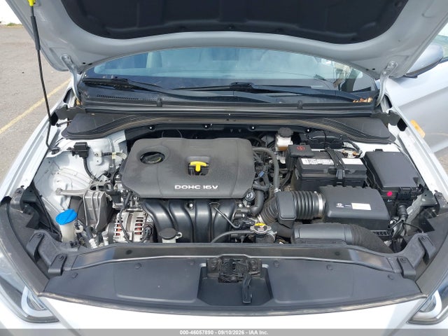 2017 HYUNDAI ELANTRA SE 10