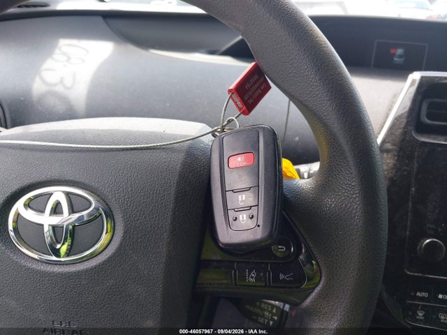 2019 TOYOTA PRIUS LE 11