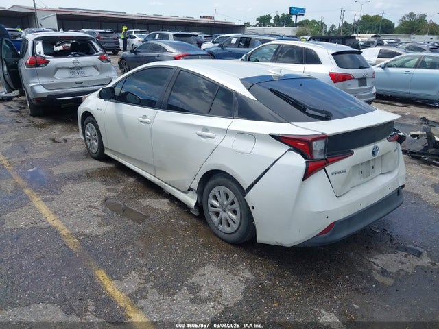 2019 TOYOTA PRIUS LE 3