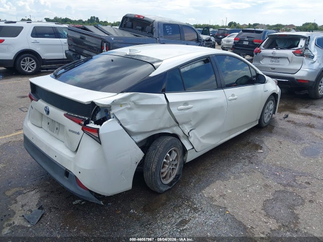 2019 TOYOTA PRIUS LE 4