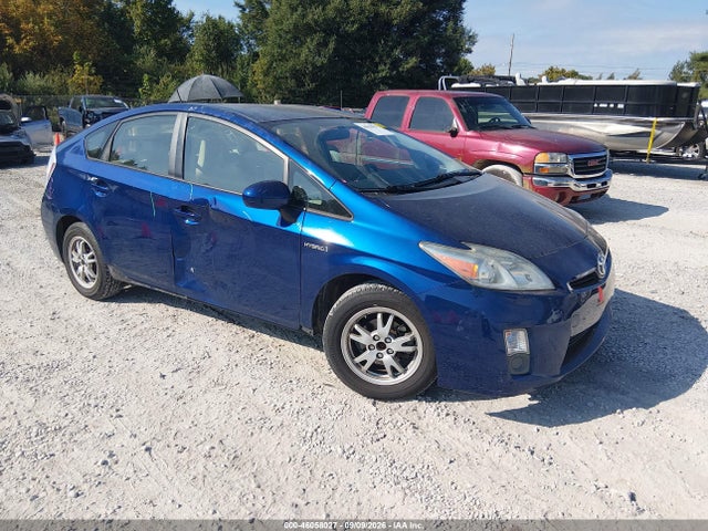 2011 TOYOTA PRIUS THREE