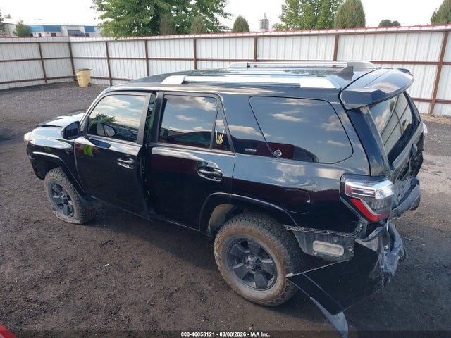 2017 TOYOTA 4RUNNER SR5 14