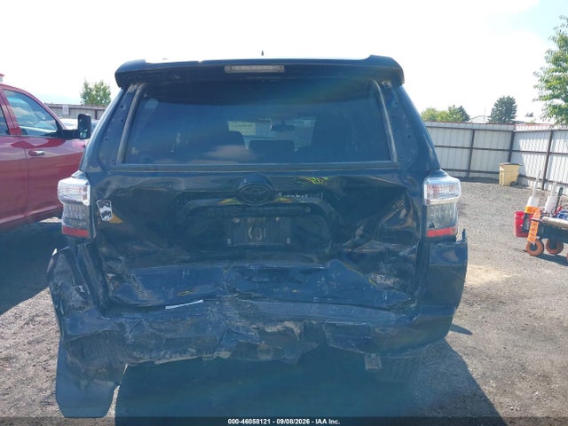 2017 TOYOTA 4RUNNER SR5 16