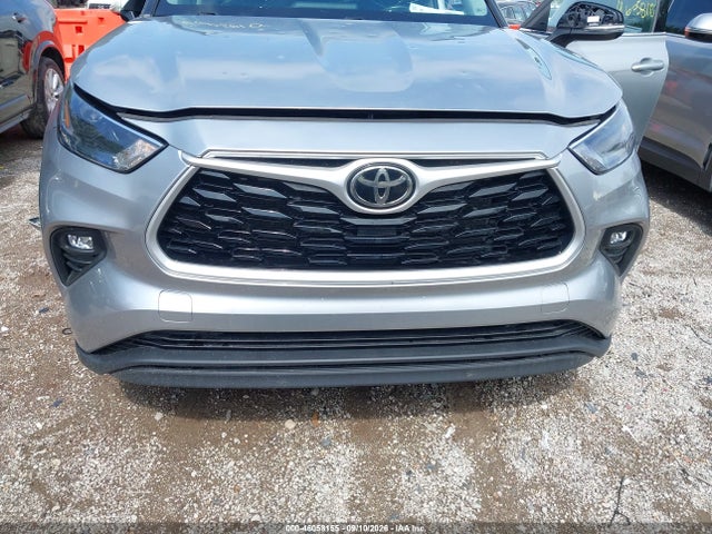 2022 TOYOTA HIGHLANDER LE 6