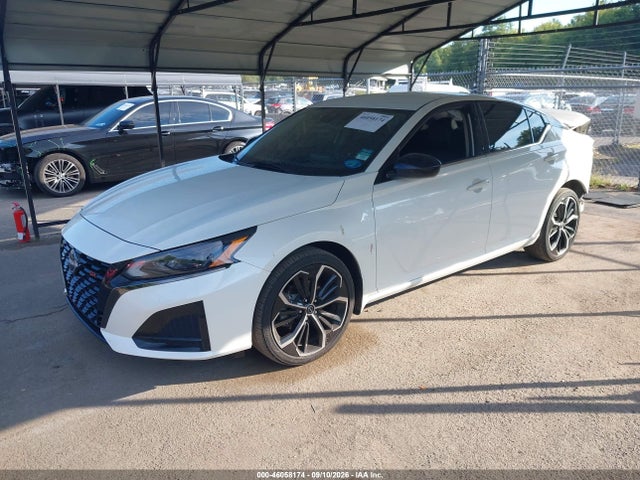 2023 NISSAN ALTIMA SR INTELLIGENT AWD 2
