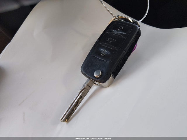 2006 Volkswagen NEW BEETLE 2.5 照片 11