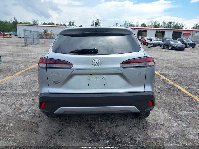 2026 TOYOTA COROLLA CROSS LE 16