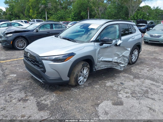 2026 TOYOTA COROLLA CROSS LE 2
