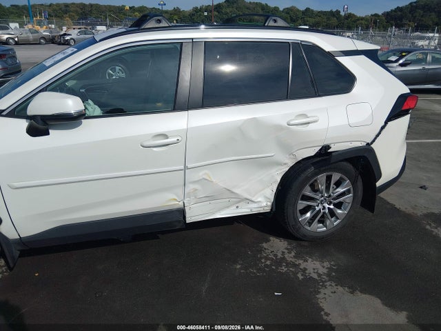 2021 TOYOTA RAV4 XLE PREMIUM 6