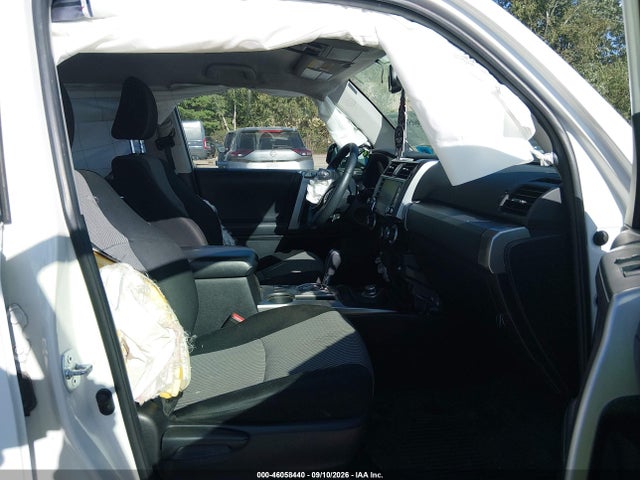 2021 TOYOTA 4RUNNER SR5 5