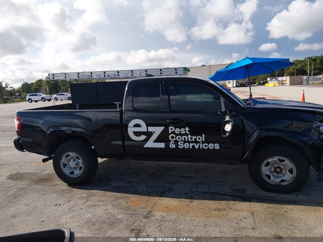 2022 TOYOTA TACOMA SR V6 14