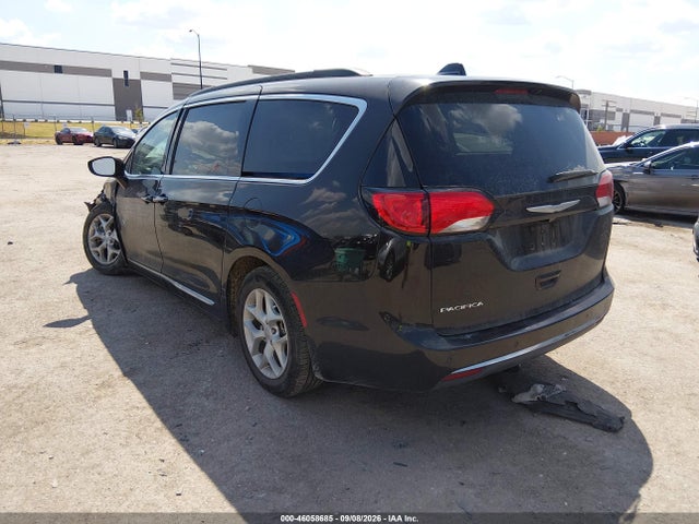 2017 CHRYSLER PACIFICA TOURING-L 3